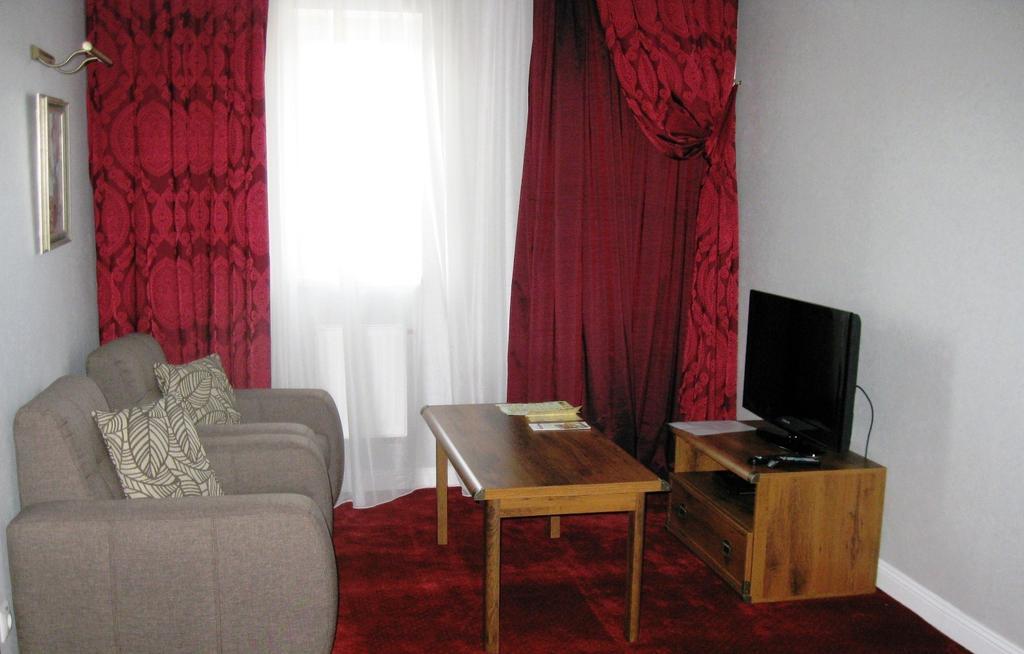 Kera Hotel Nesterenki Bilik gambar