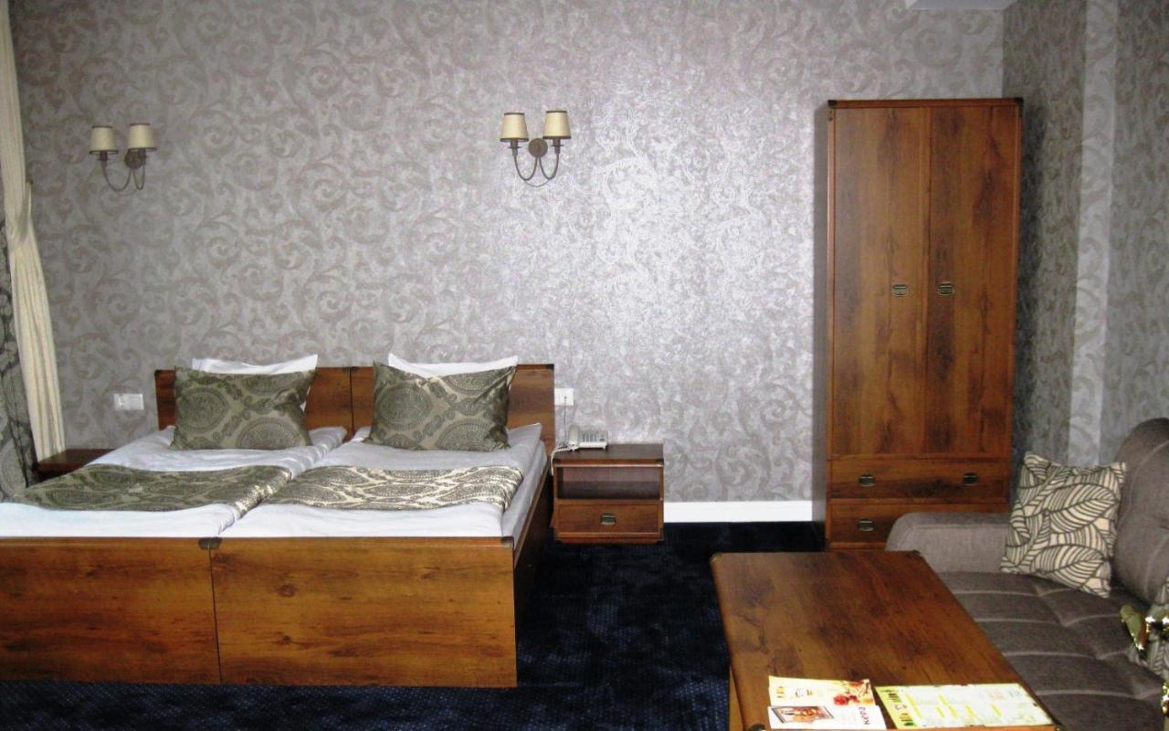 Kera Hotel Nesterenki Luaran gambar
