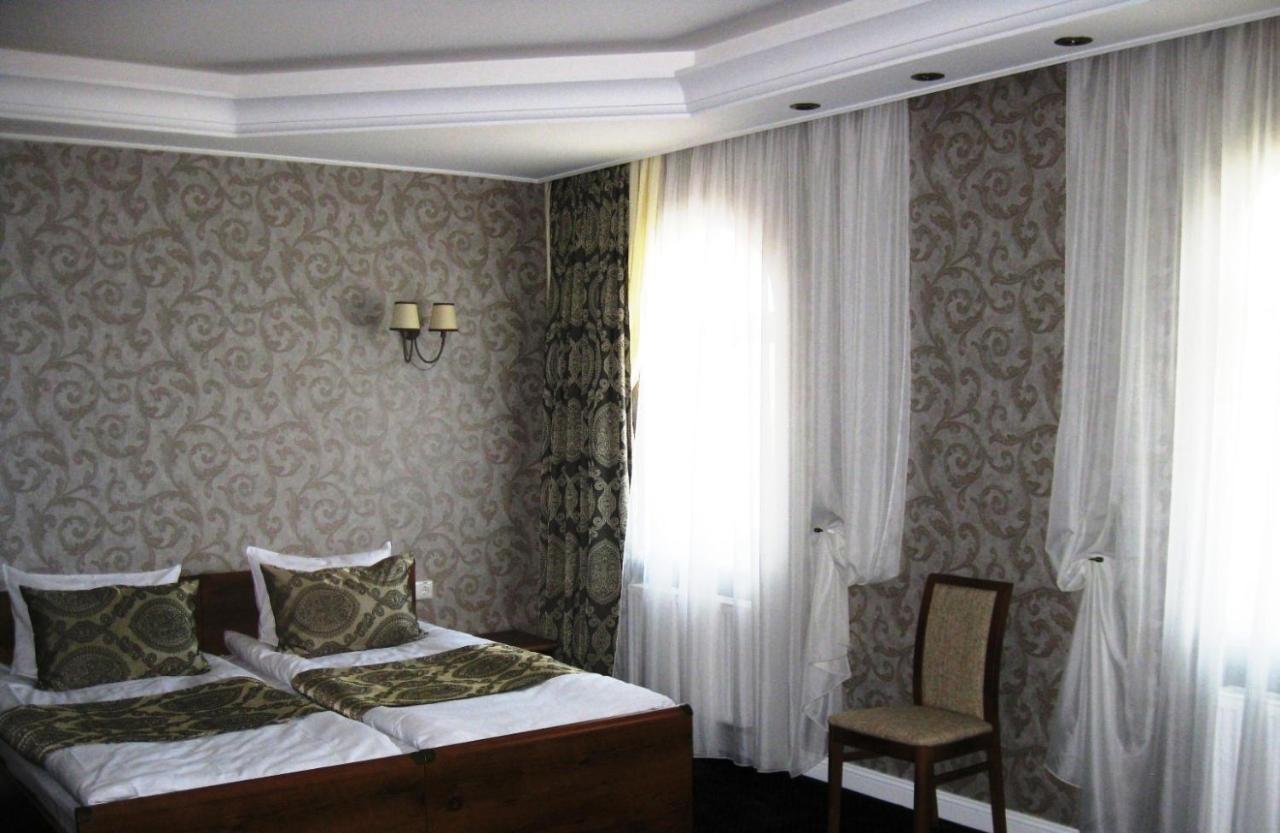 Kera Hotel Nesterenki Luaran gambar